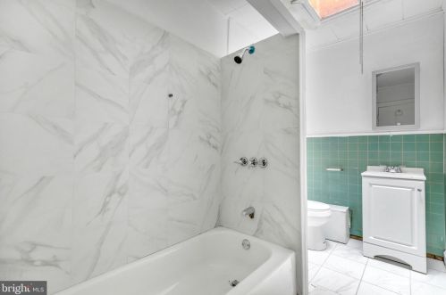 2230 69 St, Philadelphia PA 19142-1828 exterior