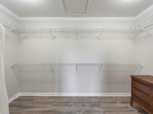 8474 Lake Dr, Lithonia GA  30039-6562 exterior