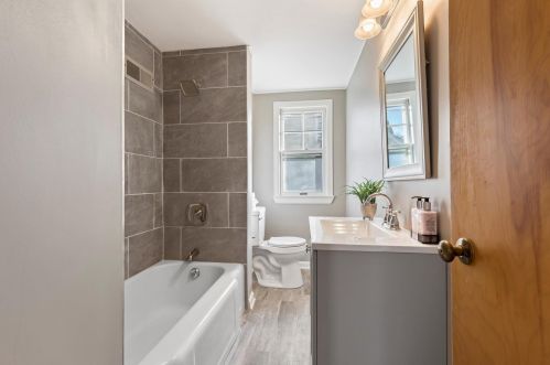 2516 83, Milwaukee WI 53213-1027 exterior