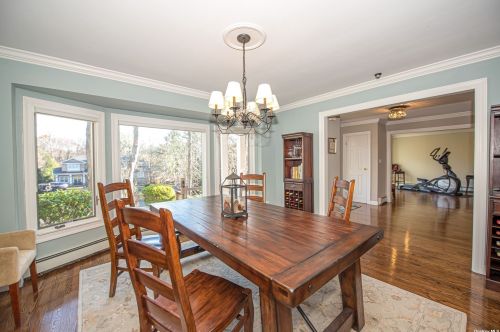 60 Buttonwood Dr, Huntington Station NY 11746-4803 exterior