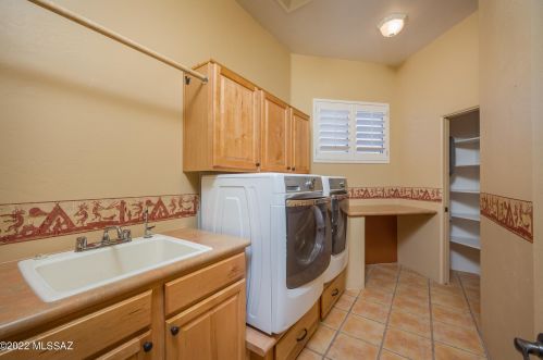 2240 Lone Star Pl, Tucson AZ  85713-6732 exterior