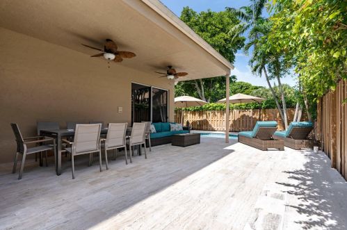 6617 25th Ter, Boca Raton FL  33496-2019 exterior