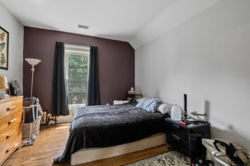 231 Paris Ave, Grand Rapids MI 49503-4764 exterior