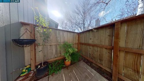 5333 Park Highlands Blvd, Concord, CA 94521-3704