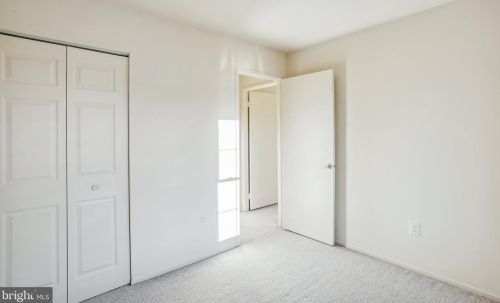 15901 Indian Hills Ter, Rockville MD 20855-2626 exterior