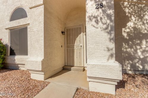 2100 Lemon Tree Pl, Chandler, AZ 85224-2511
