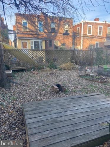 4949 Hazel Ave, Philadelphia PA 19143-2004 exterior