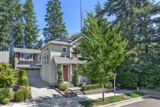 18322 111th St, Redmond, WA 98052-2352