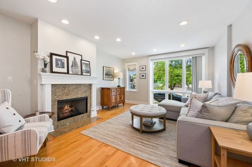 3211 Racine Ave, Chicago, IL 60657-3320