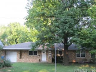 860 Madison Ave, Edwardsville, IL 62025-2324