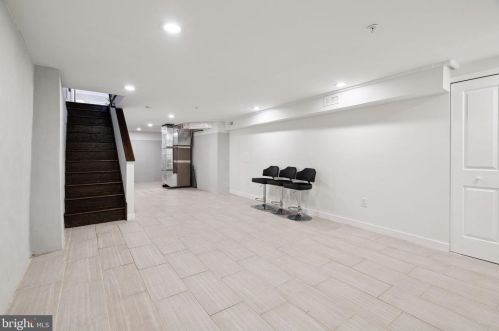 630 Catharine St, Philadelphia PA  19147-2937 exterior