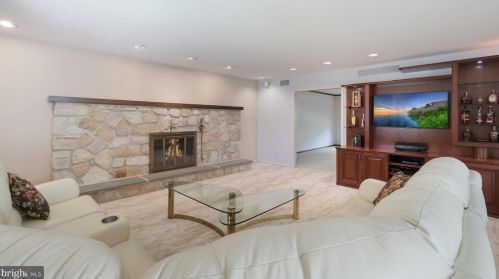 140 Steele Way, Huntingdon Valley PA 19006-3114 exterior