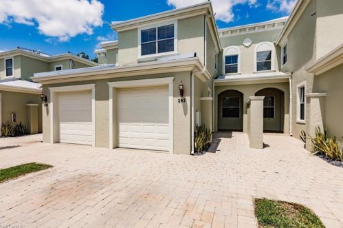 1455 Mariposa Cir, Naples, FL 16103-7254
