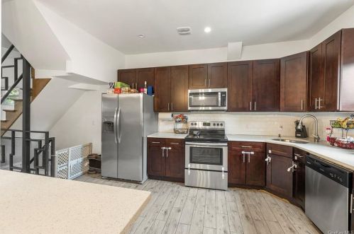 37 8 Ave, Mount Vernon NY 10550-4017 exterior