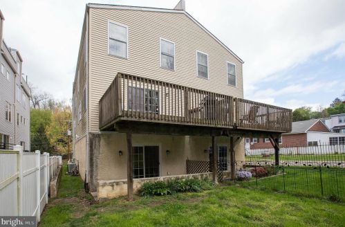 283 Fountain St, Philadelphia PA 19128-4509 exterior