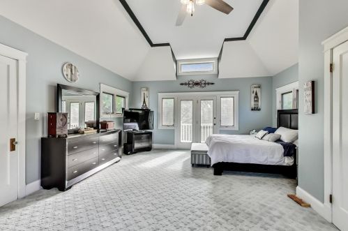 6040 Northcott Ave, Chicago IL 60631-3103 exterior