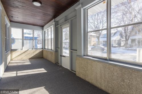 1001 3 St, Saint Paul MN 55112-7300 exterior