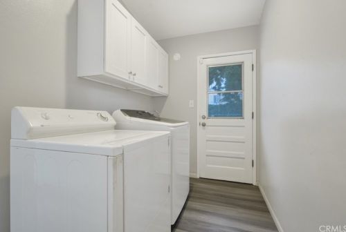 2106 Carol Dr, Fullerton CA 92833-3010 exterior