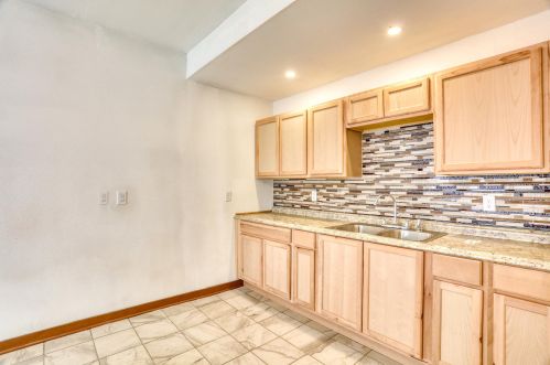 1963 8th St, Milwaukee WI  53204-3851 exterior