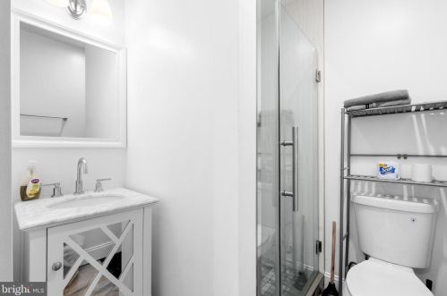 1725 Marshall St, Philadelphia PA 19120-0037 exterior