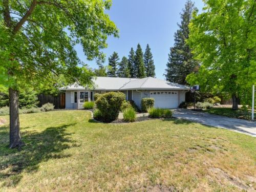 748 Hancock Dr, Folsom, CA 95630-2227