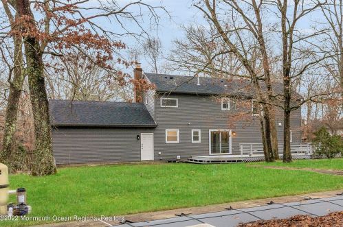 722 Green Valley Rd, Jackson Twp NJ  08527-2942 exterior