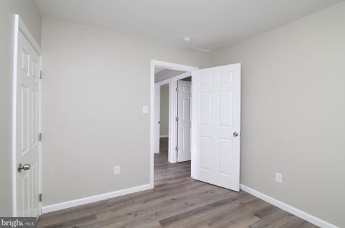 9 Shelton Ave, Trenton NJ  08618-1818 exterior