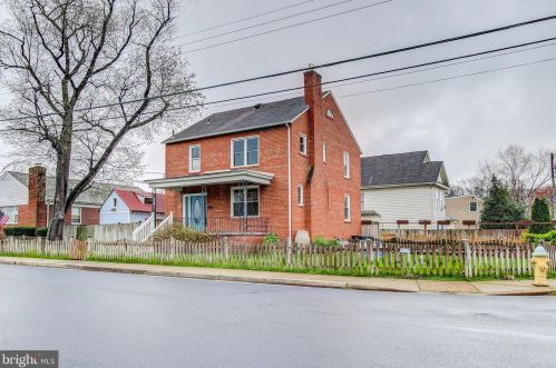 2814 18th St, Arlington VA  22204-5212 exterior