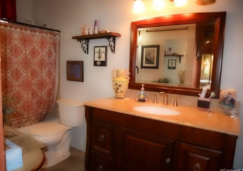 848 Kealahou St, Honolulu HI 96825-2943 exterior