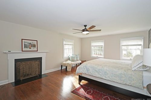 94 Spectacle Ln, Ridgefield CT 06877-5715 exterior