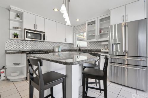 11 Beverly Rd, Old Bridge NJ  08857-1613 exterior