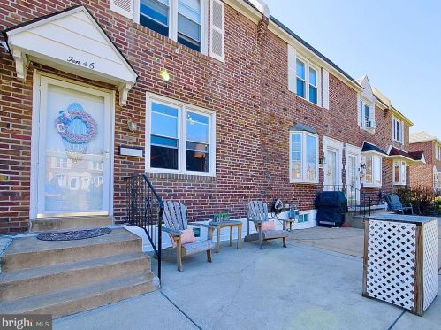 1046 Tremont Dr, Manor, PA 19036-1521