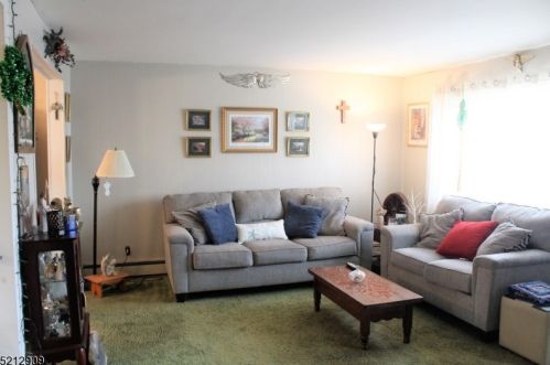 148 Columbus Ave, Hasbrouck Heights NJ 07604-1621 exterior