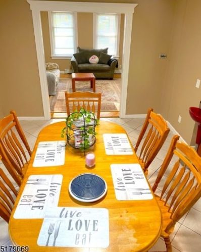 38 Bernard Ave, Edison NJ 08837-3431 exterior