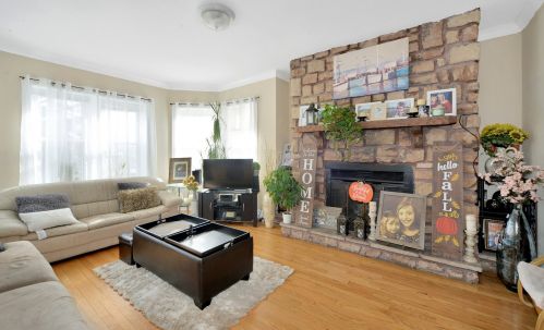 3144 Marmora Ave, Chicago, IL 60634-5111