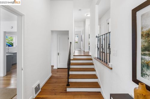 1384 Ada St, Berkeley CA 94703-1059 exterior