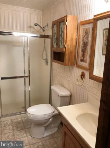 2807 Beechwood Ln, Fallston MD 21047-2433 exterior