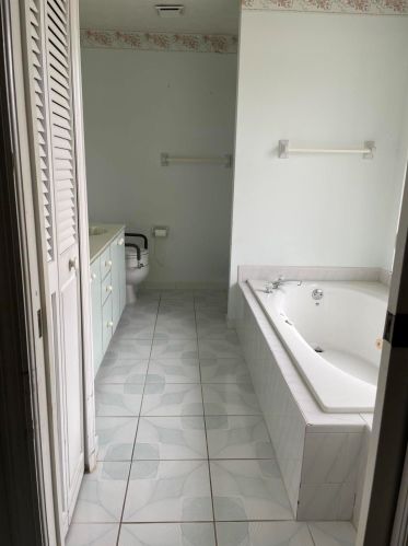 3106 Mall Ter, Fort Pierce FL 34984-6347 exterior