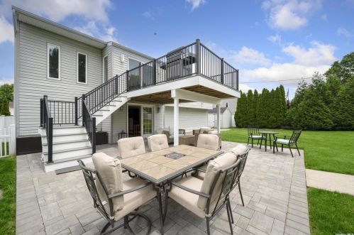 6 Bethal Ln, Commack NY 11725-1003 exterior