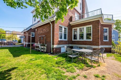 180 Wood Ave, Woonsocket RI 02895-2131 exterior