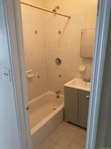 740 214th St, Bronx NY  10467-5912 exterior