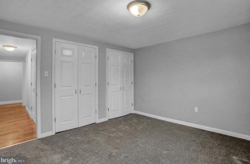 365 Clover Ln, Hanover PA 17331-4304 exterior