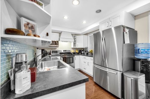 2116 Shakespeare Ave, Chicago IL 60647-3914 exterior