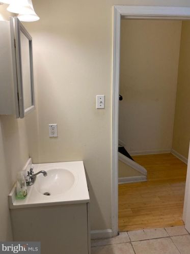 1521 Bouvier St, Philadelphia PA  19146-4745 exterior