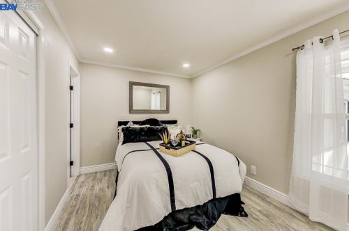 1946 6th St, Concord CA  94519-2216 exterior