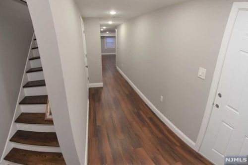 225 9 St, Newark NJ 07107-1907 exterior