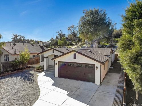 24 A St, Perris CA 92570-1962 exterior