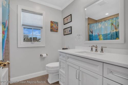 26 Brasch Blvd, Middletown NJ 07748-3161 exterior