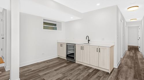 3358 Calumet Ave, Chicago IL 60616-1407 exterior