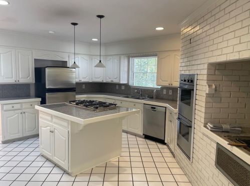 6545 Greenwich Ln, Dallas, TX 75230-2839